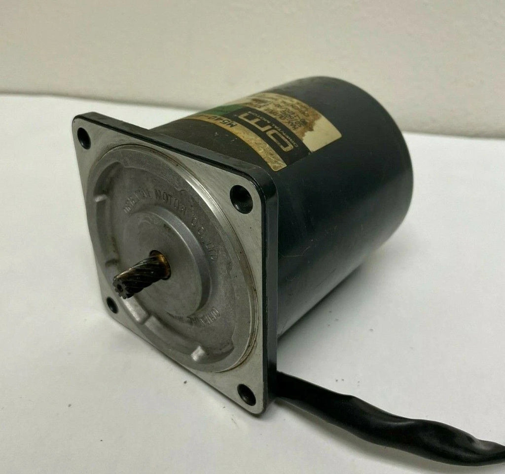 OM Oriental Motor M540-402 40W 200V Speed Control Motor 90-1700-RPM