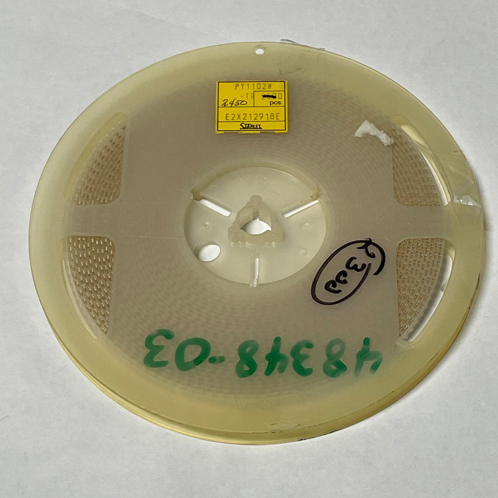 Reel of 2200 Stanley PY1102W-TR Green 572nm LED 2.1V 1206 48348-03