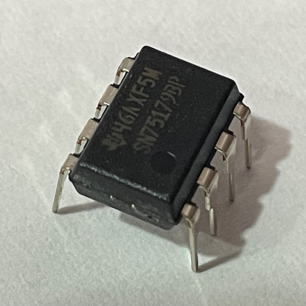 Lot of 200 Texas instruments SN75179BP Transceiver RS422 RS485 8-PDIP 46878-01