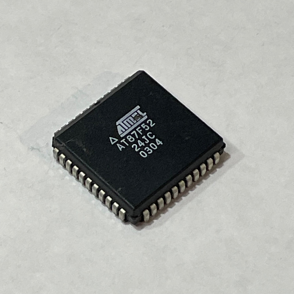 Lot of 160 Atmel AT87F52 24JC 0304 IC MCU 8BIT 8KB FLASH 44PLCC 36380-04