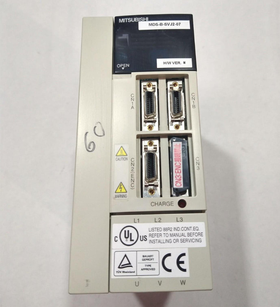 MITSUBISHI MDS-B-SVJ2-07 SERVO DRIVE UNIT 0.7kW 3.8A 6A 200-230V Made in Japan