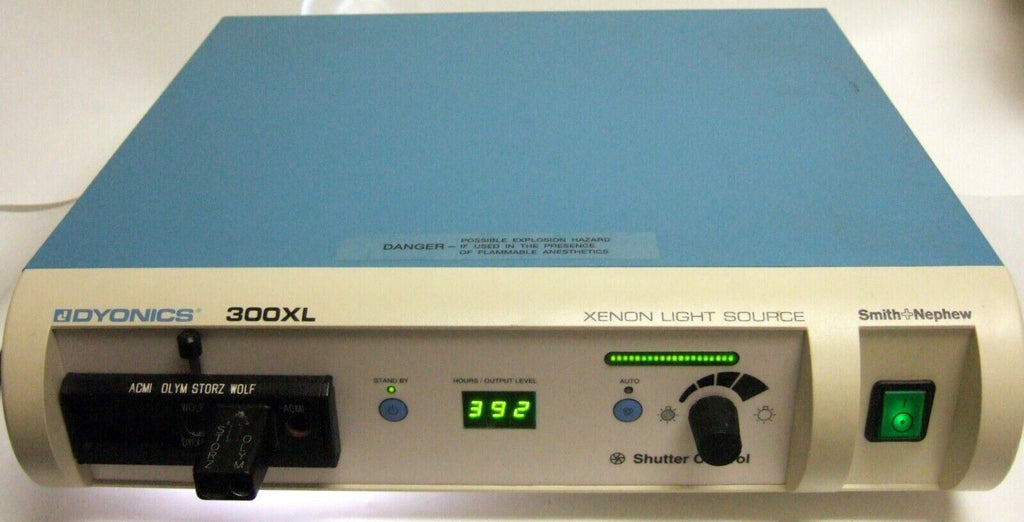 Dyonics Smith & Nephew 300XL Xenon Light Source 7206084