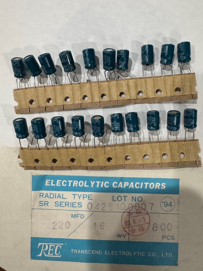 REC Radial Type Electrolytic Capacitors 220uF 220mfd 16V New Lot of 20 Pcs