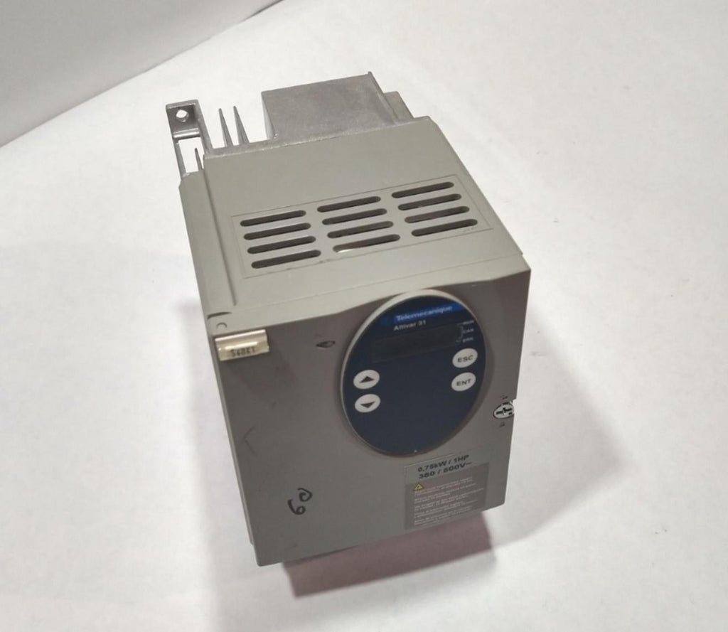 Telemecanique Altivar 31 ATV31H075N4 0.75kW/1HP 380/500V Schneider Electric