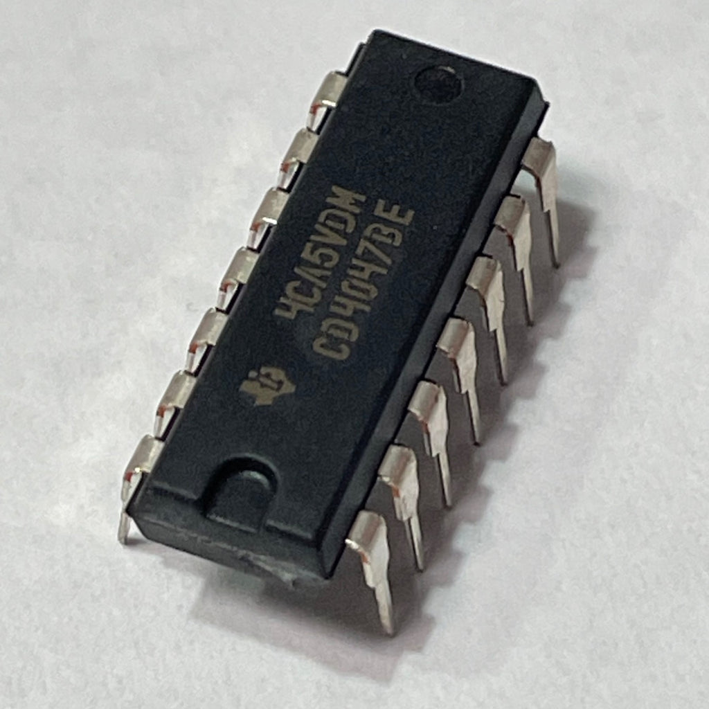 Lot of 210 Texas Instruments CD4047BE Monostable Multivibrator 14PDIP 46008-01