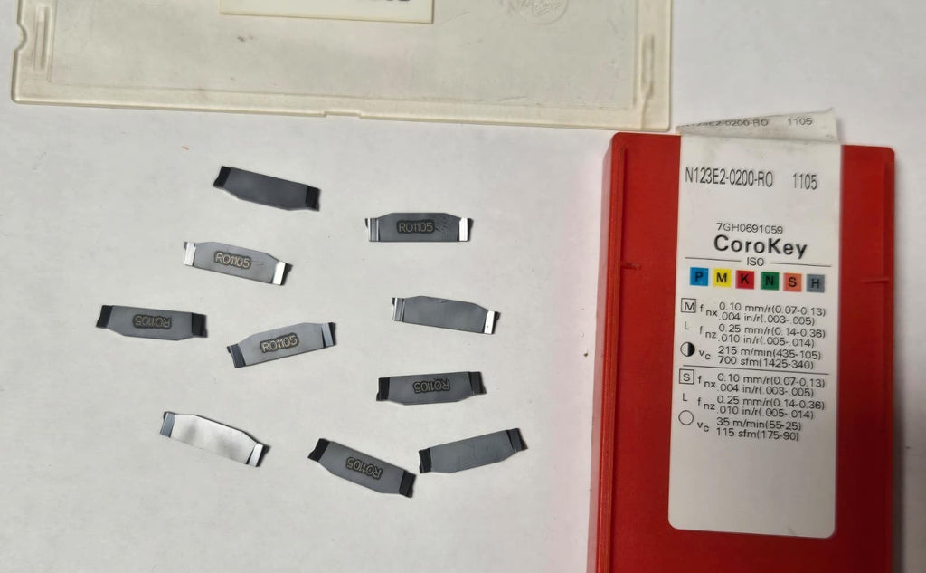 SANDVIK Coromant N123E2-0200-RO 1105 Carbide Inserts Grooving Lathe 10 Pcs New