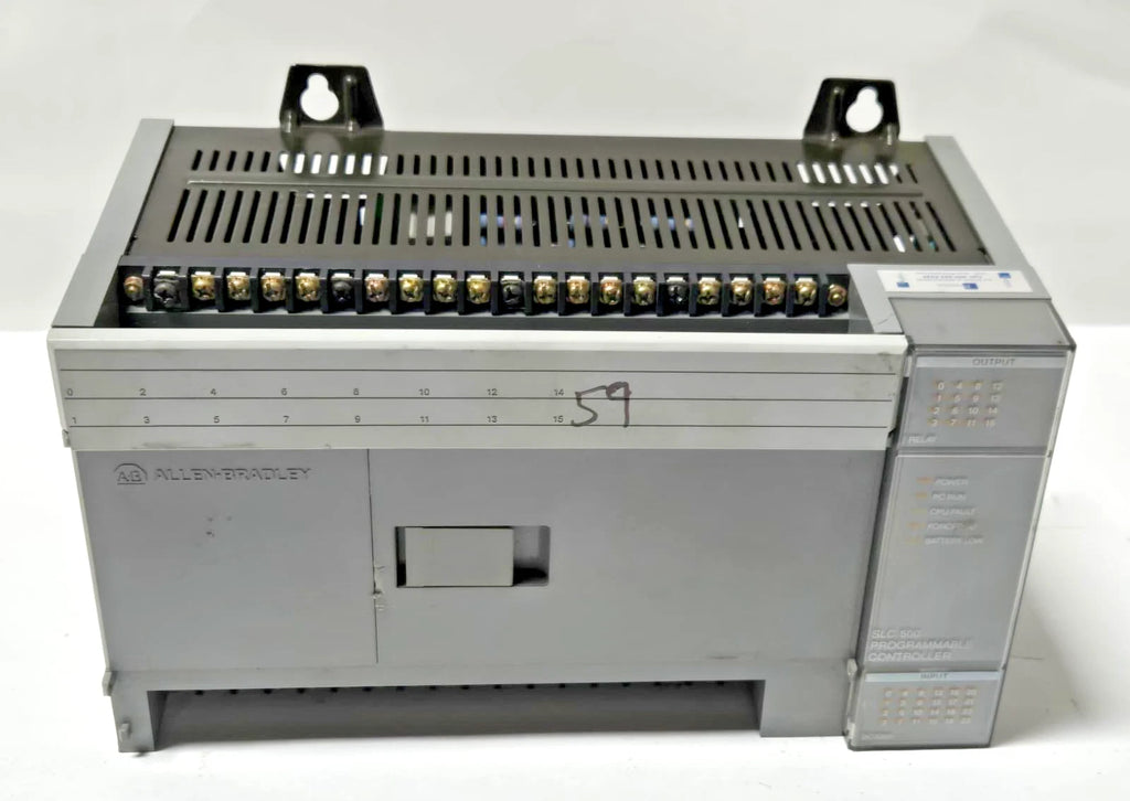 ALLEN BRADLEY 1747-L40C 1747L40C SLC 500 PROGRAMMABLE CONTROLLER PROCESSOR UNIT