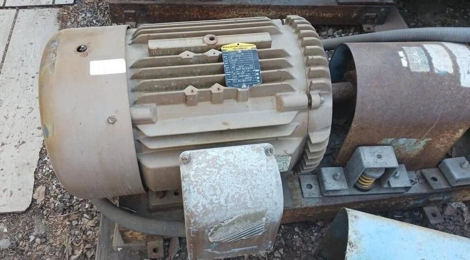 BALDOR Super-E Motor 30 HP Cat. No EM4104T Frame 286T 1770 RPM Made in USA