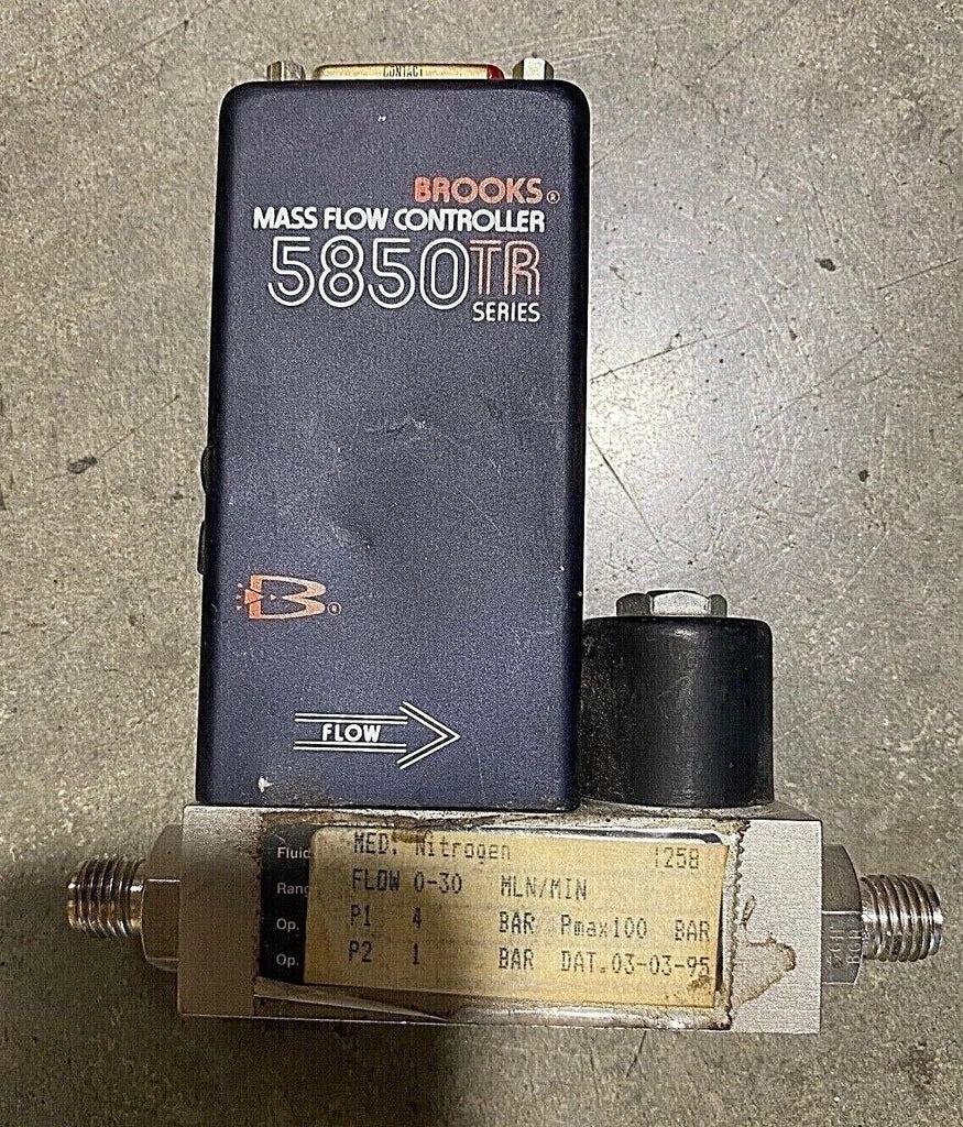 BROOKS 5850 TR Mass Flow Controller Flow 0-30 Model No. 5850TRC113GAA41
