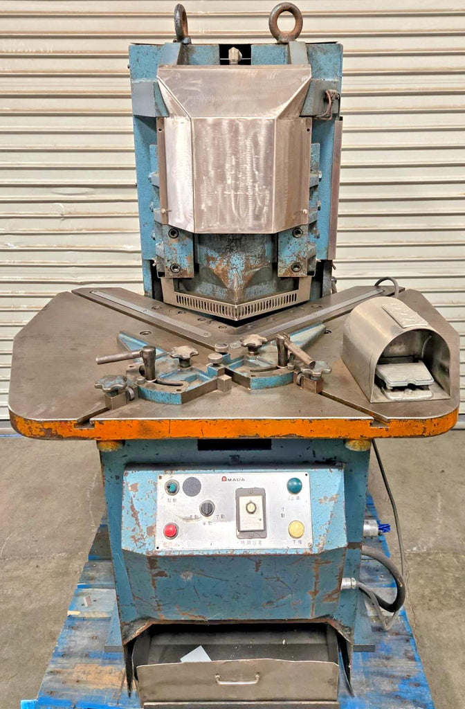 Amada Hydraulic Corner Notcher CSH-220 Sheet Shear Metal 1/4 Thickness Local Pickup