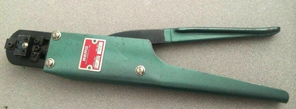 Berg Electronics HT 43 Hand Crimping Tool 22/25 Cutting Nice