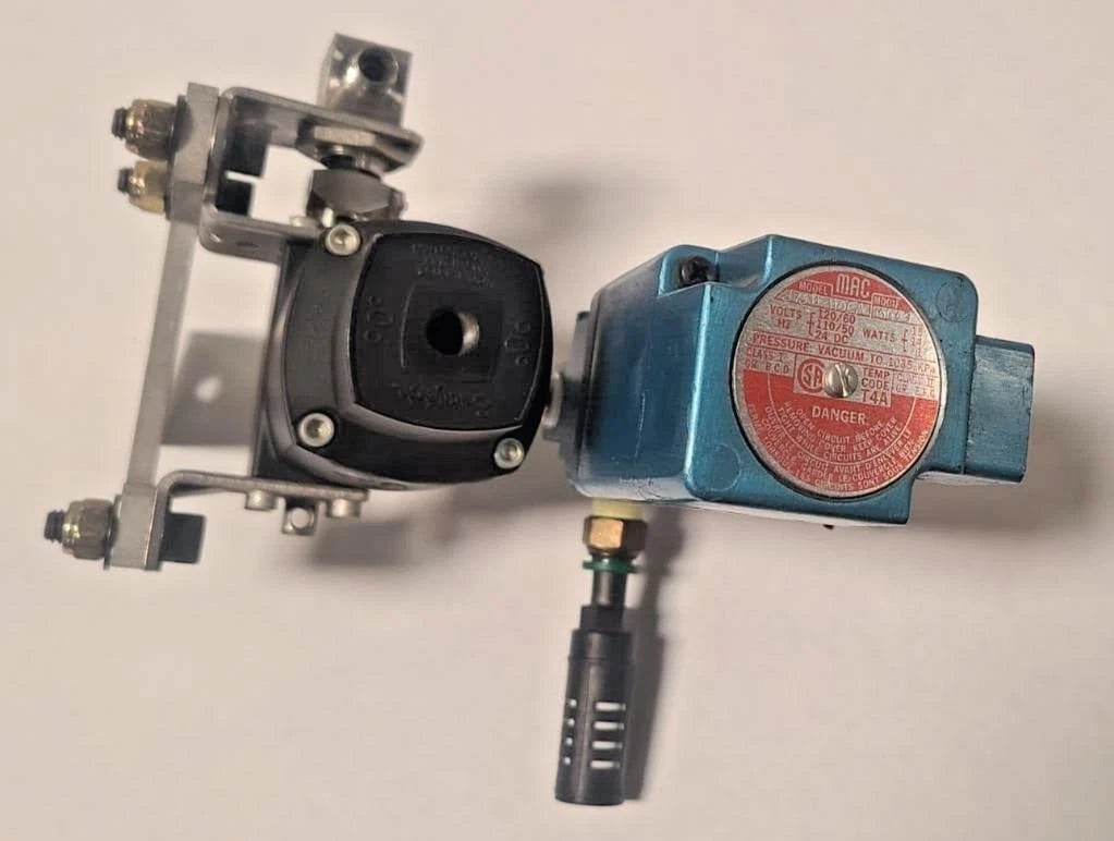 MAC M603 275B-110EA Pneumatic Solenoid Valve Automation Swagelok 90° 131SR