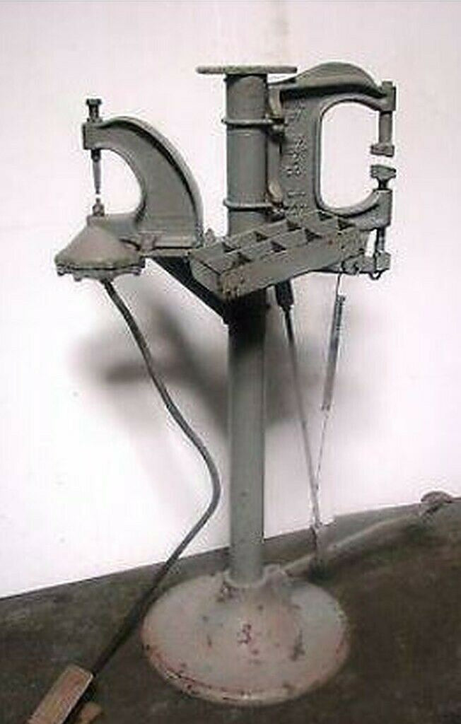 Vintage Air Operated Riveter Model A-3 Rivet Machine Press Punch Antique Nice