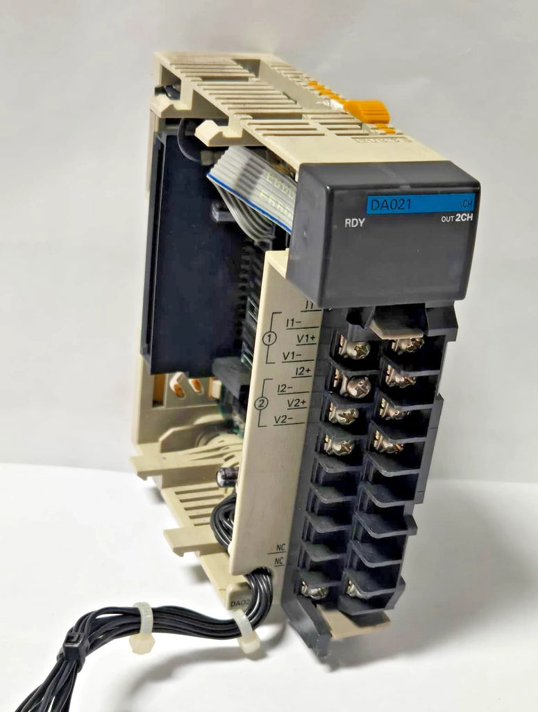 OMRON CQM1-DA021 CQM1DA021 OUTPUT MODULE ANALOG