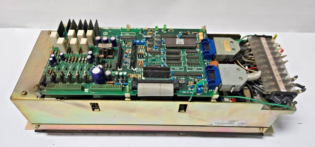 YASKAWA ELECTRIC CACR-IR30SB CACRIR30SB SERVO DRIVE SERVO AMPLIFIER SERVOPACK AC