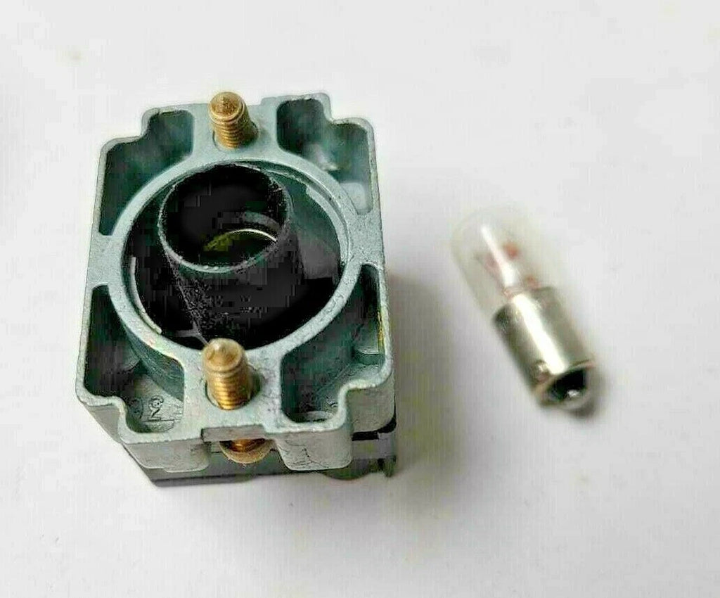Lot of 2 TELEMECANIQUE ZB2-BV6 120V PILOT LIGHT BASE W/ BULB New