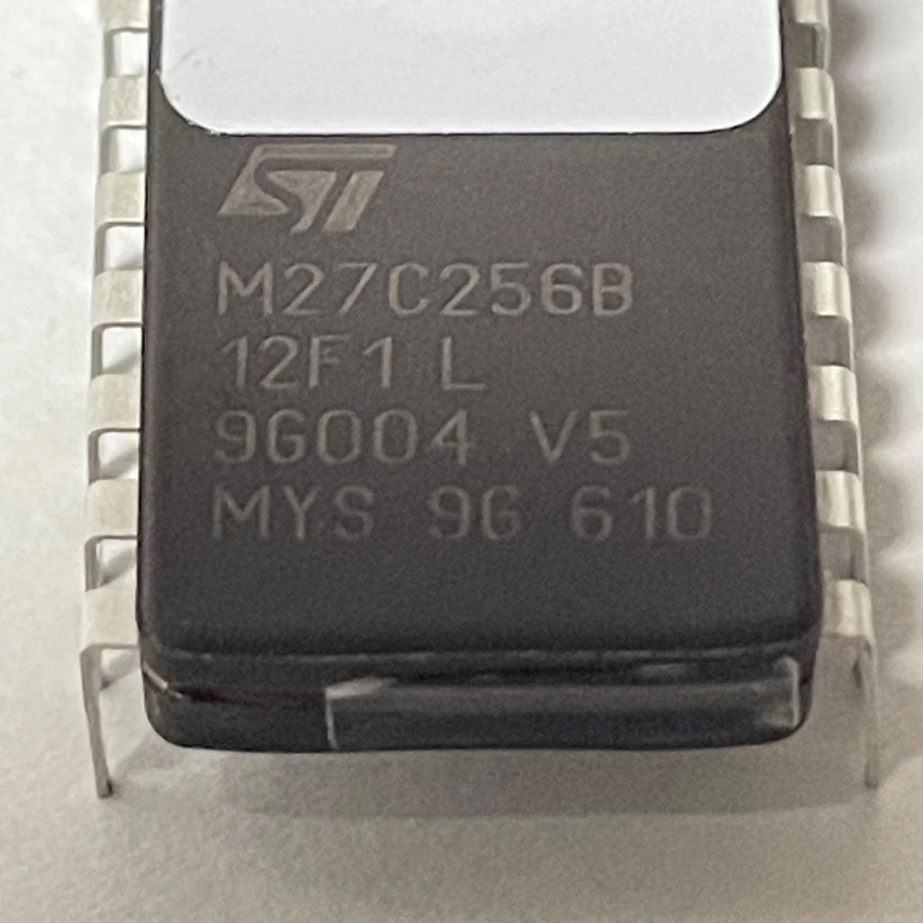 Lot of 78 ST Microelectronics M27C256B 12F1 50mA 12.75V EPROM 256kb 36623-02