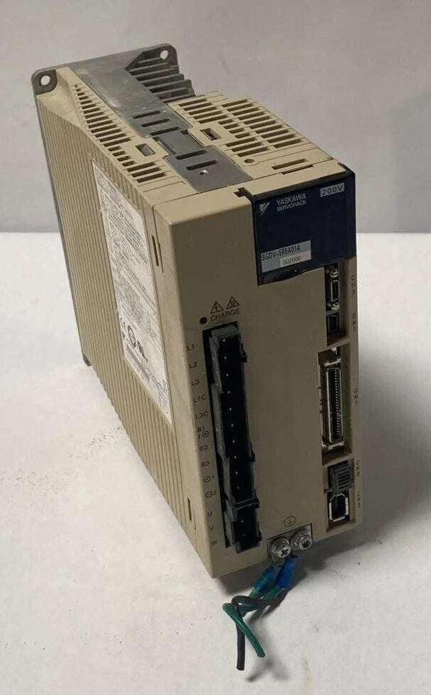 YASKAWA SGDV-5R5A01A Servo Drive 200V SERVOPACK