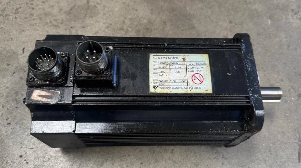 Yaskawa AC Servo Motor USAGED-09A22K USAGED09A22K WITH INCREMENTAL ENCODER HAAS