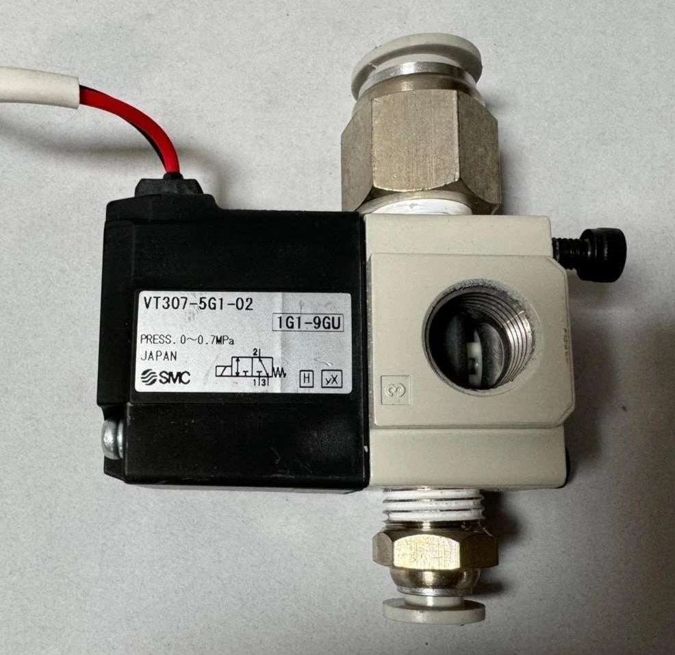 SMC VT307-5G1-02 Solenoid Valve VT3075G102