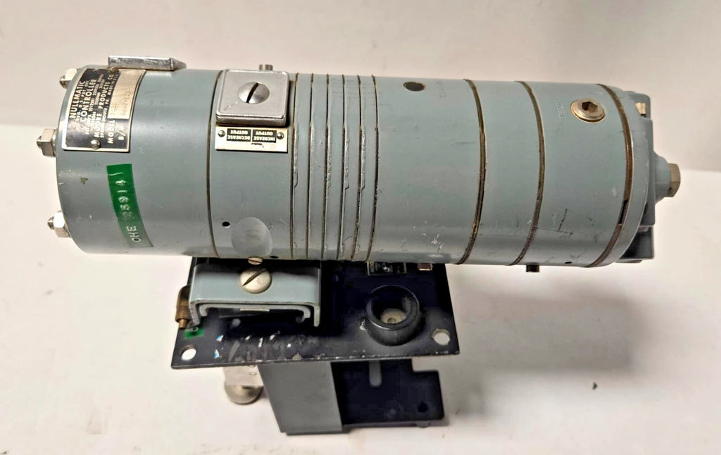 Moore Products 509M Nullmatic Controller Pneumatic Transmitter