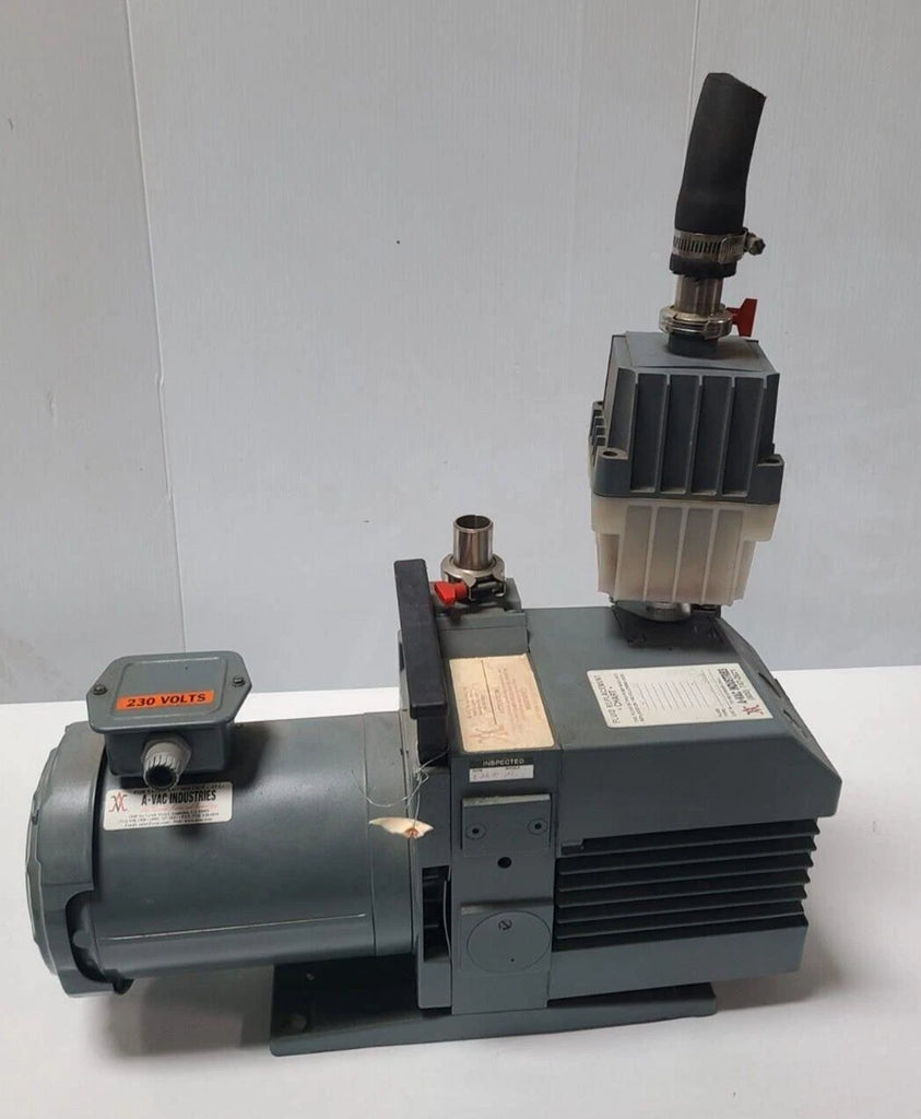 LEYBOLD TRIVAC D16B Two Stage Rotary Vane Vacuum Pump 5K43PG3008 Edwards EMF20