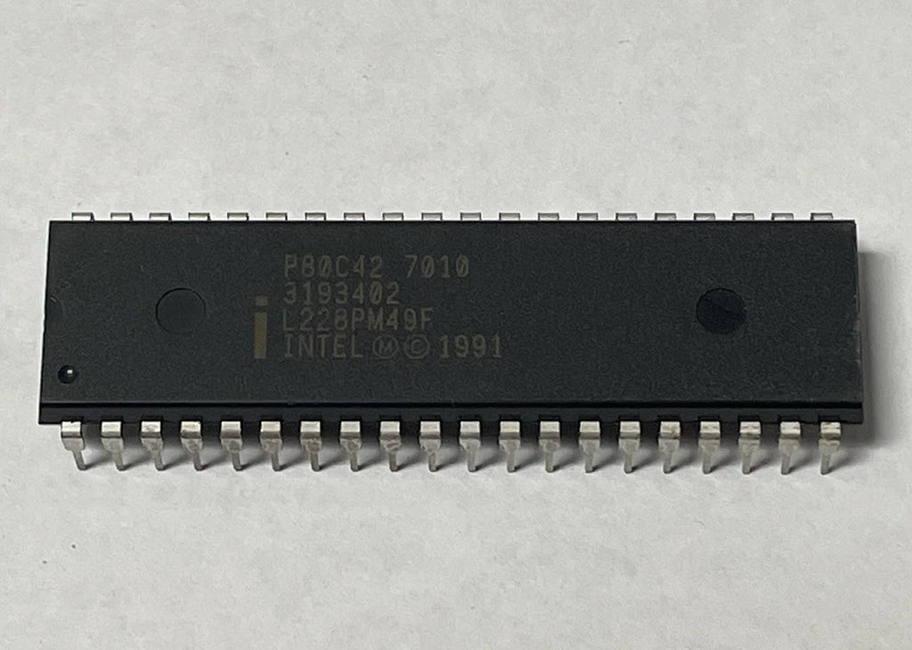 Lot of 9 Intel P80C42 7010 L228PM49F 1991 Legacy 8-bit Microcontroller 31934-02A