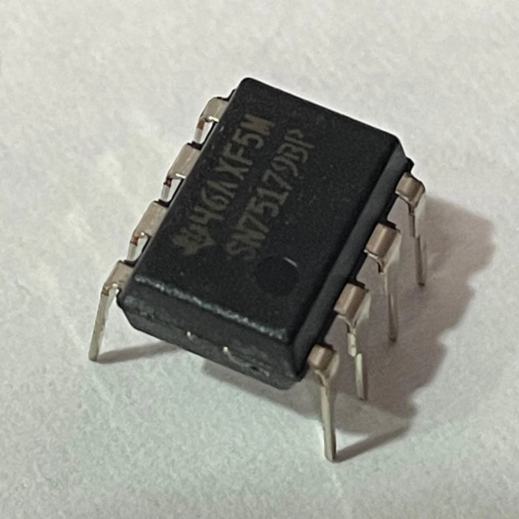 Lot of 200 Texas instruments SN75179BP Transceiver RS422 RS485 8-PDIP 46878-01
