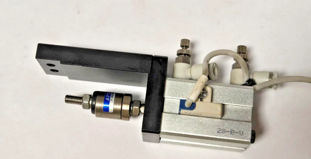 1PC New AirTAC SDA16X15SB Cylinder Free Ship