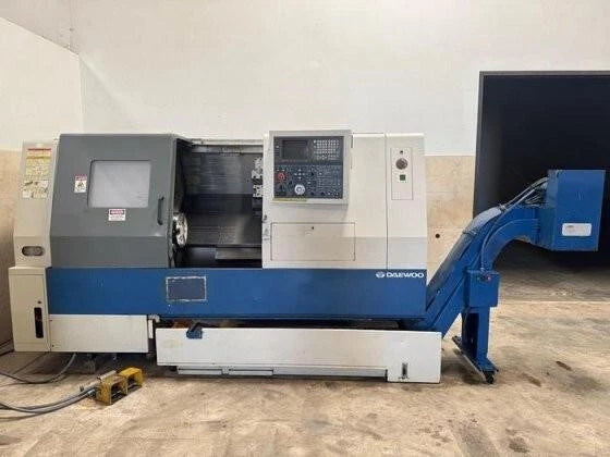 Daewoo Doosan Puma 250-B CNC Lathe Turning Center with Tailstock Fanuc 18T