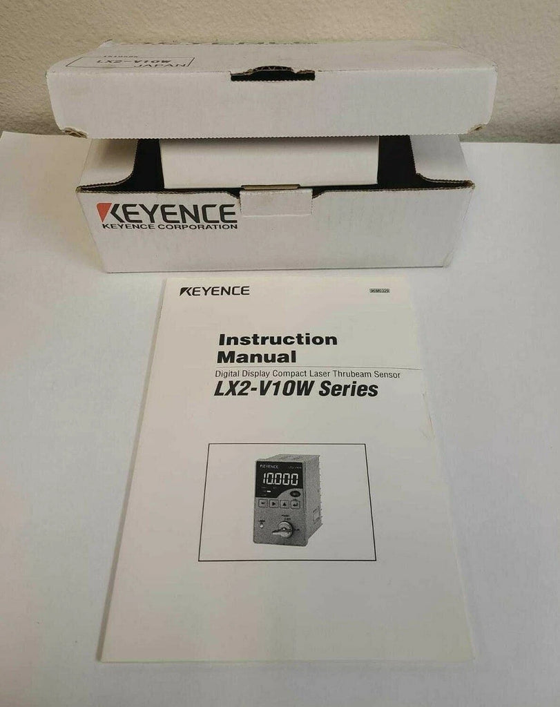 KEYENCE LX2-V10W DIGITAL DISPLAY COMPACT LASER THRUBEAM SENSOR NEW IN BOX