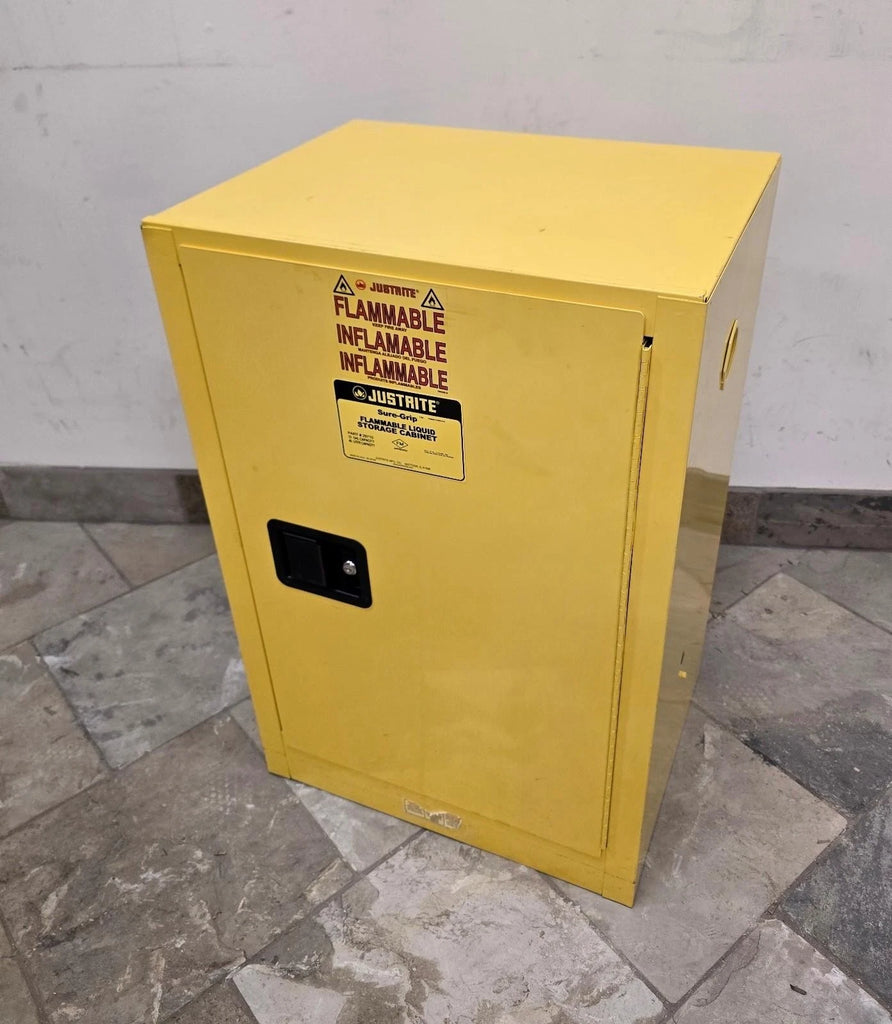 JUSTRITE 29710 Flammable Liquids Safety Storage Cabinet 12 Gallon OSHA Approved