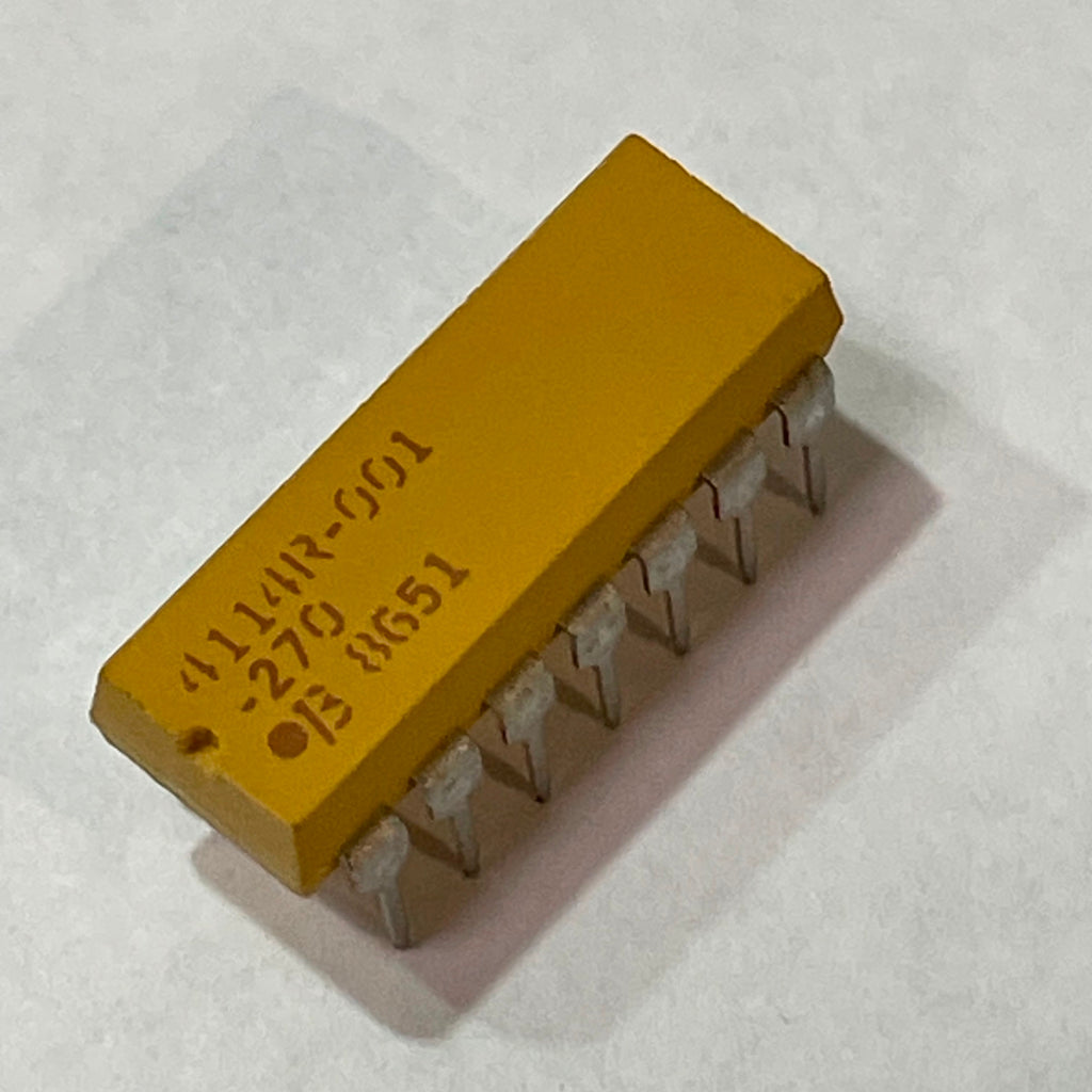 Lot of 800 (est) 4114R-001-270 Bourns Resistor Network 46017-58