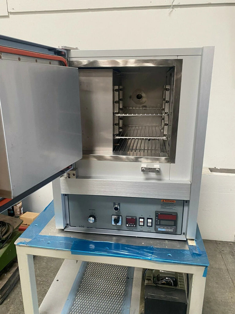 Despatch Model LCC1-11-2 Labratory Oven 260C / 500F Max Bench Top Single Phase Local Pickup