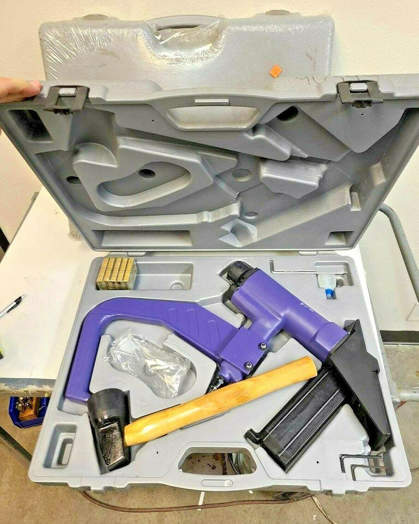 Central Pneumatic Contractor Series Stapler With Hammer And Case 90399