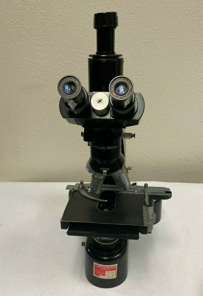 Vintage E. Leitz Wetzlar Binocular Microscope GERMANY 483370 Objectives