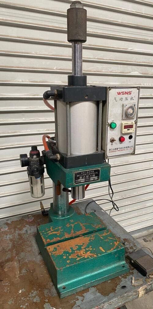 Bench Pneumatic Press