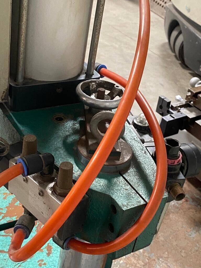 Bench Pneumatic Press