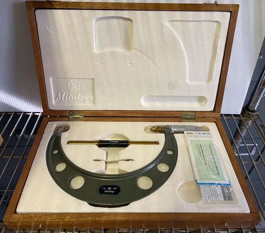 Mitutoyo 103-184A OM8 7" - 8" Outside Micrometer Wood Case Japan .001 167-147