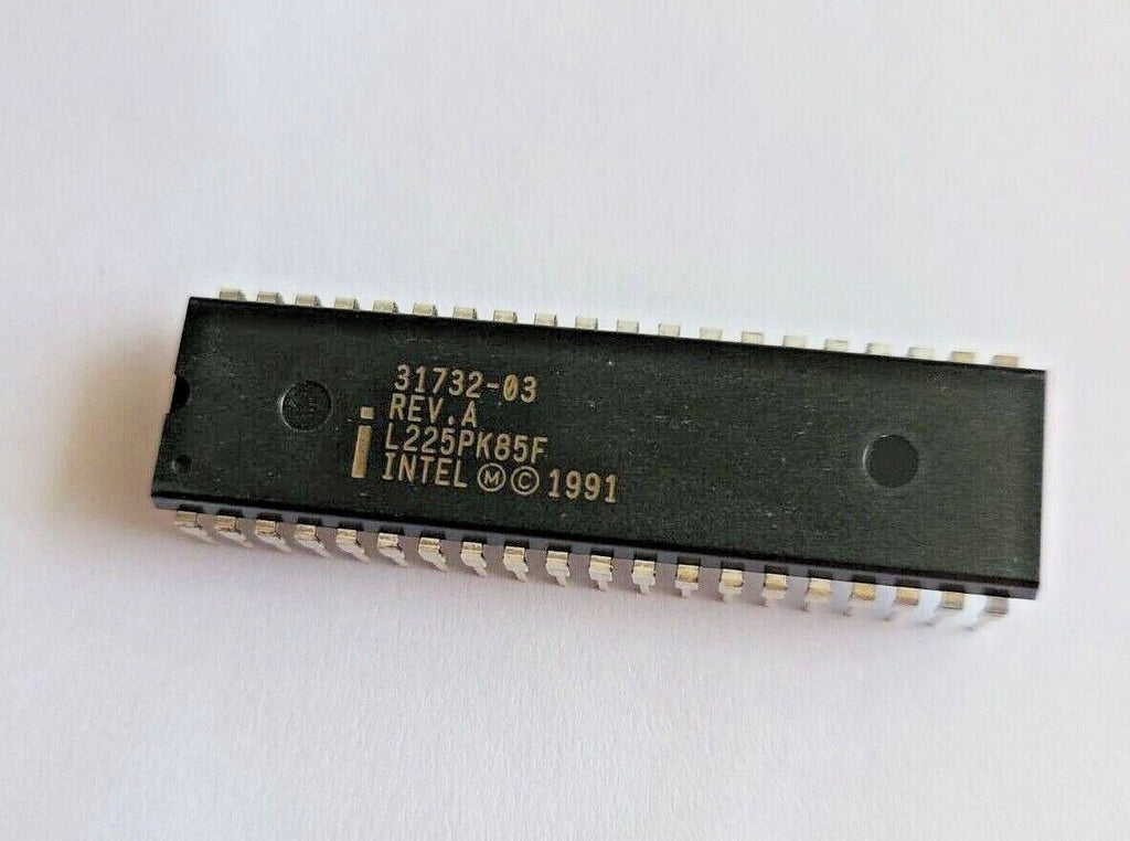 Lot of 2 Pcs Intel P80C42 R1831 Processor Chip L225PK85F Brand New