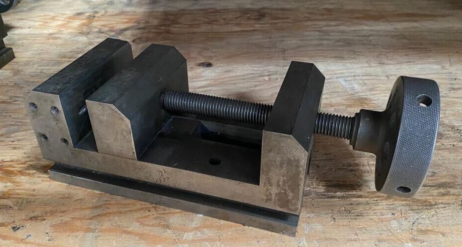 Precision 4.5" F. SANTOS Machine Vise