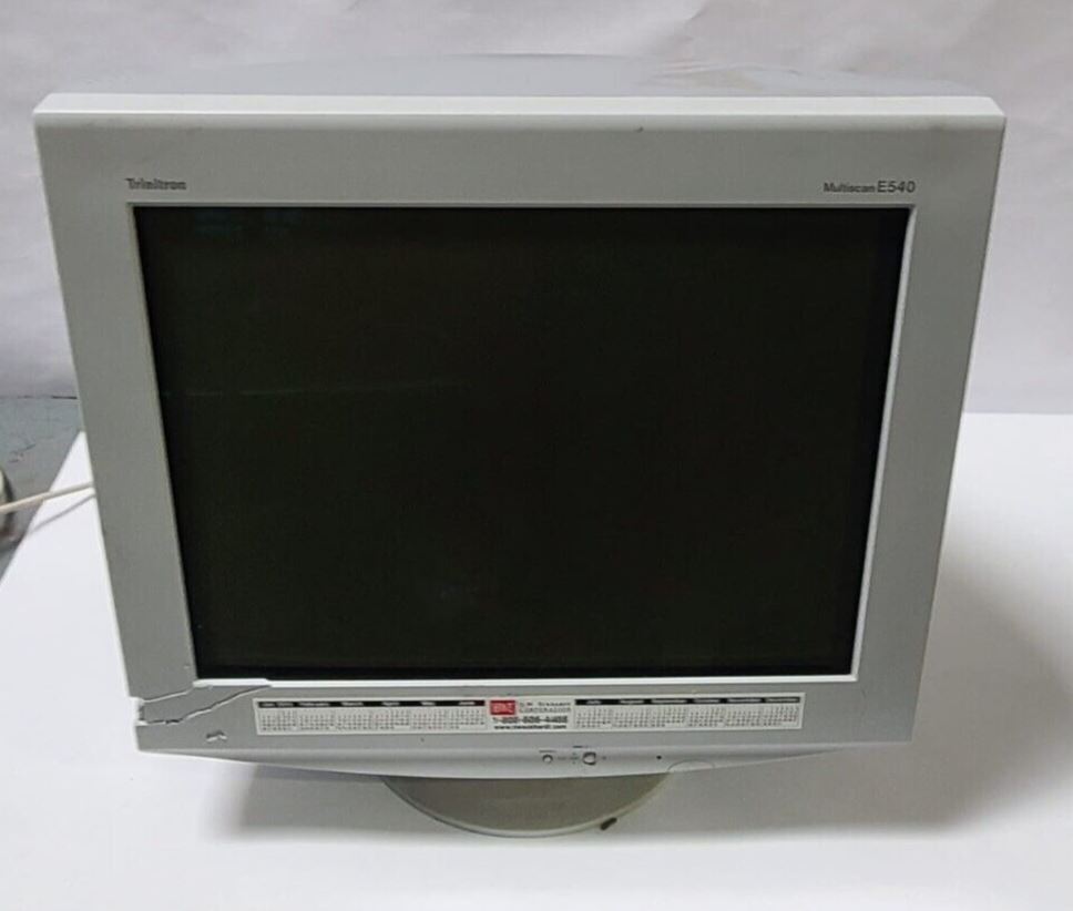 Sony Trinitron E540 Multiscan Computer Screen Monitor Display 20" CRT Gaming