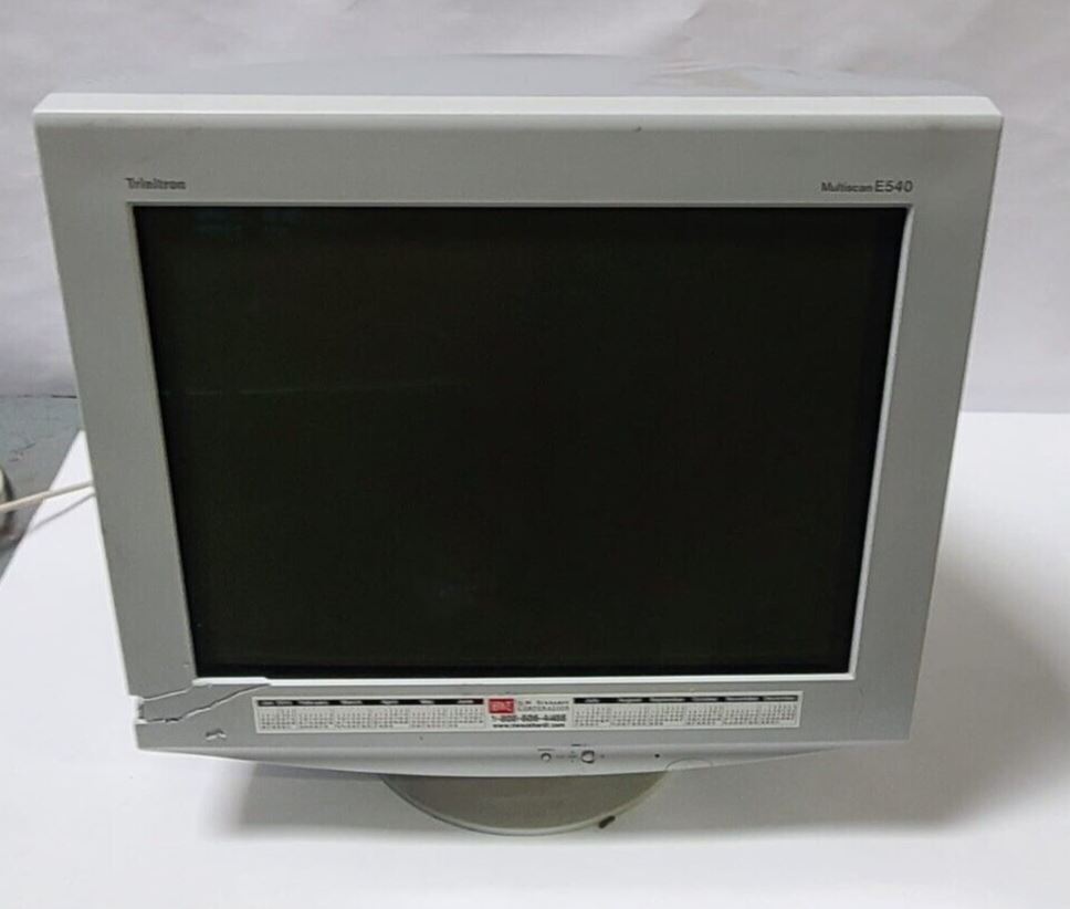 Sony Trinitron E540 Multiscan Computer Screen Monitor Display 20" CRT Gaming Local Pickup