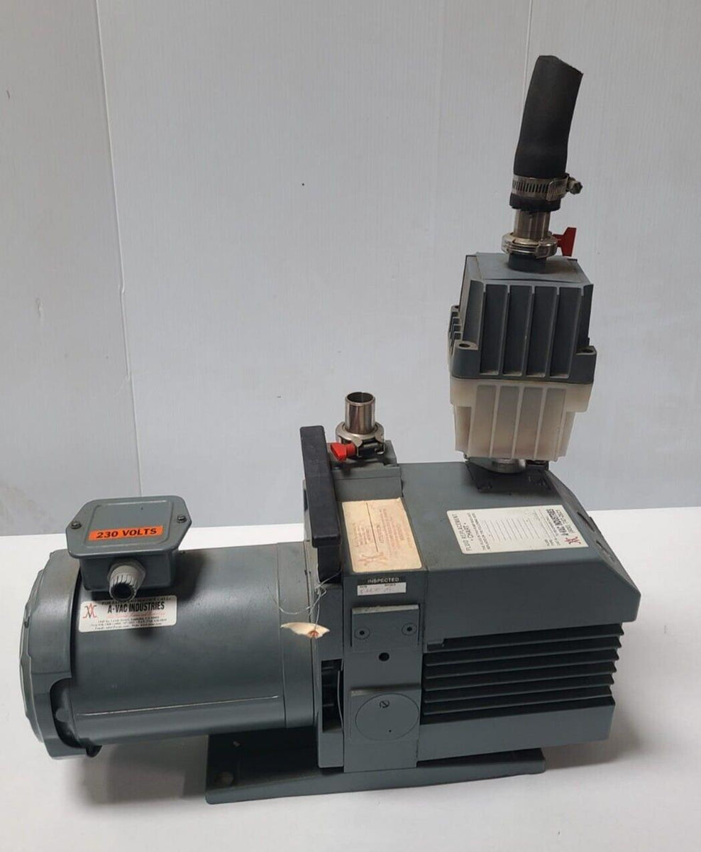 LEYBOLD TRIVAC D16B Two Stage Rotary Vane Vacuum Pump 5K43PG3008 Edwar