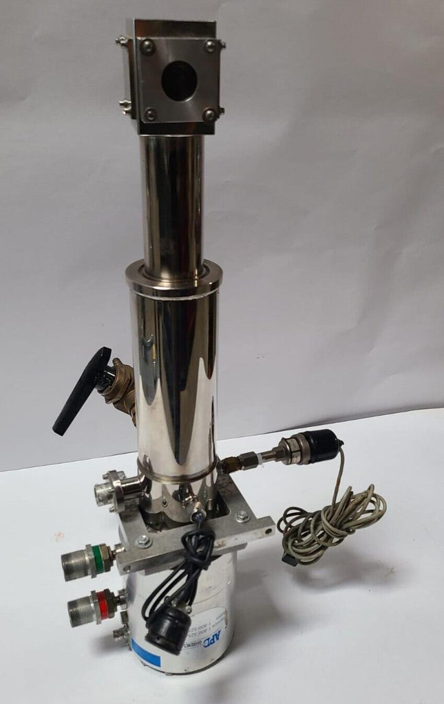 APD Cryogenics Cryopump Displex DE-202