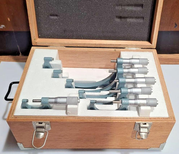 0-6" Mitutoyo Outside Micrometer 103-933 Set .0001" Graduation 6 Pcs Wooden Box