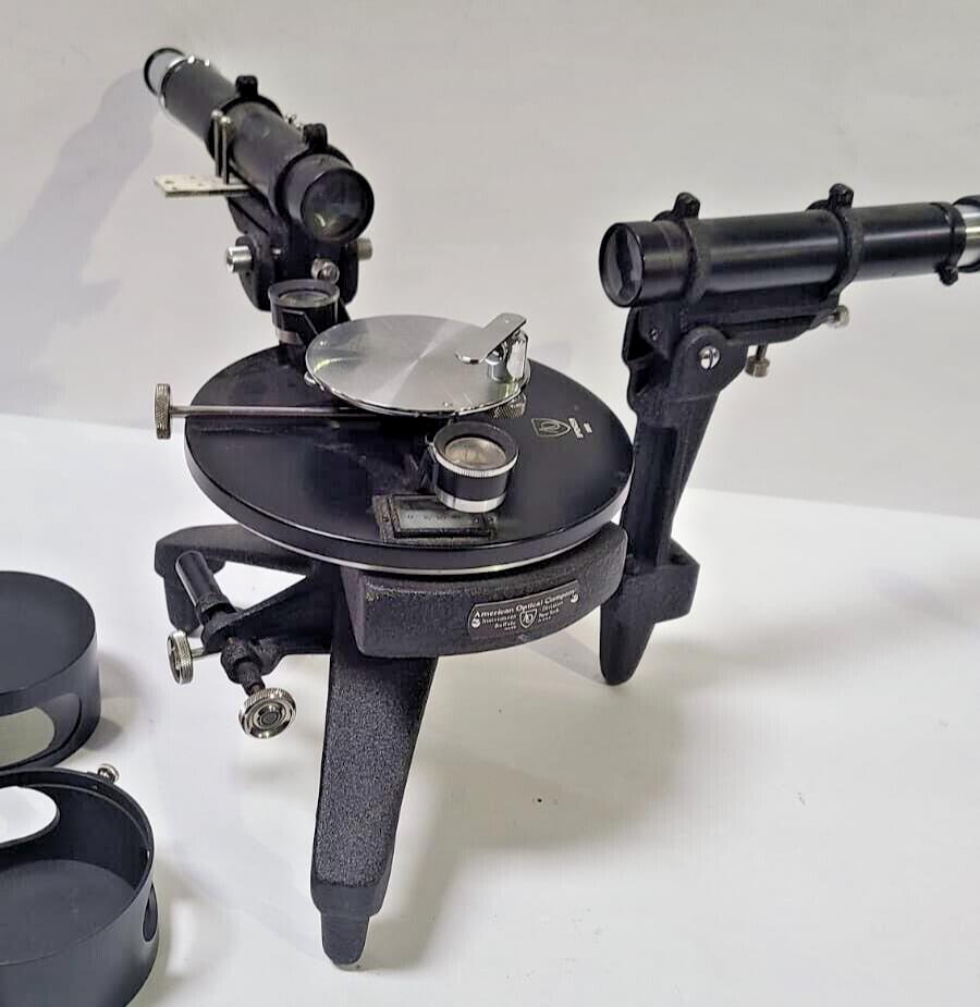 American Optical Instrument Spencer Microscope 2655 AO Comes with a bo