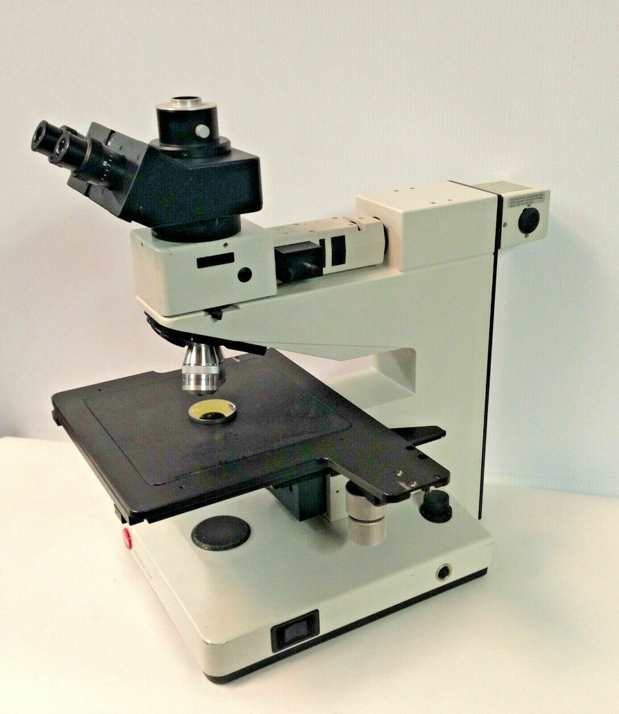 Leitz Ergolux Microscope Model 020-448.026 Trinocular Head 20x 50x Objectives