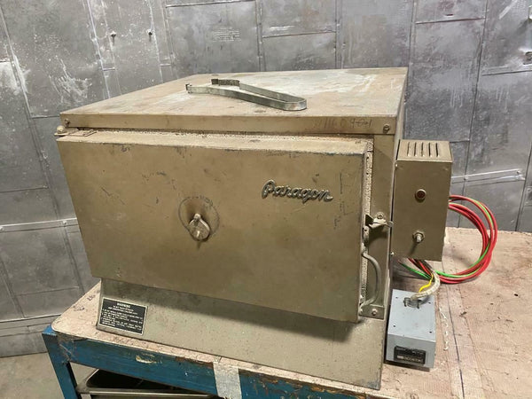 Lab Furnace Oven 17" x 17" x 8" Paragon Electric Kiln E18S Max Temp 2000