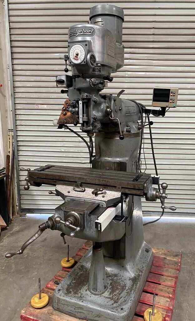 Bridgeport Vertical Mill Milling Machine 1-1/2 HP 9x32 Table Variable Speed